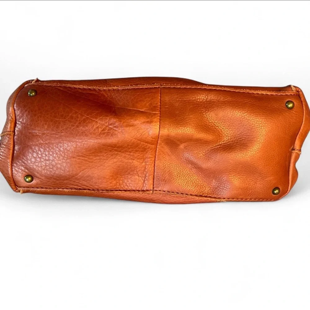 🧡American Leather Co. Austin Triple Entry Bucket Hobo Bag in Brandy Brown - Picture 5 of 5